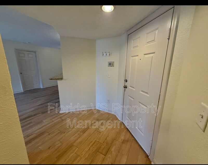 Orlando Condo: 4512 Commander Dr