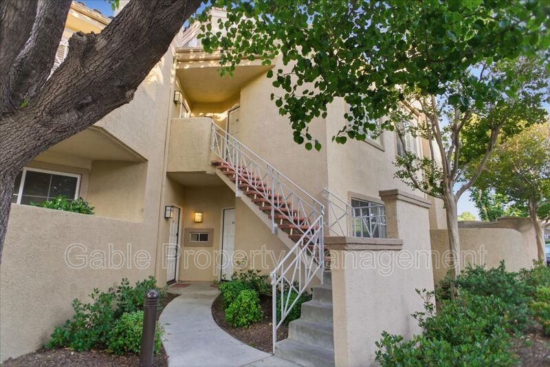 Santa Clarita Condo: 23903 Del Monte Dr