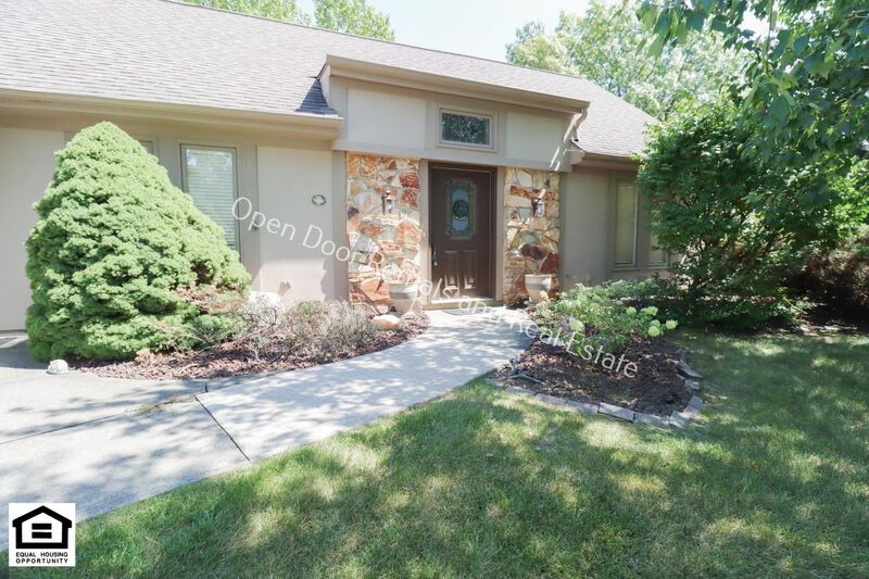 Fort Wayne House: 10512 Brandywine Drive