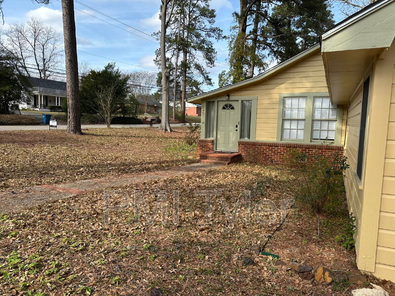 Rusk House: 343 Bonner Street