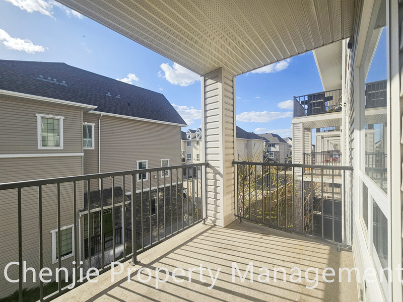 Edmonton Condo: 7331 Terwillegar Drive S NW