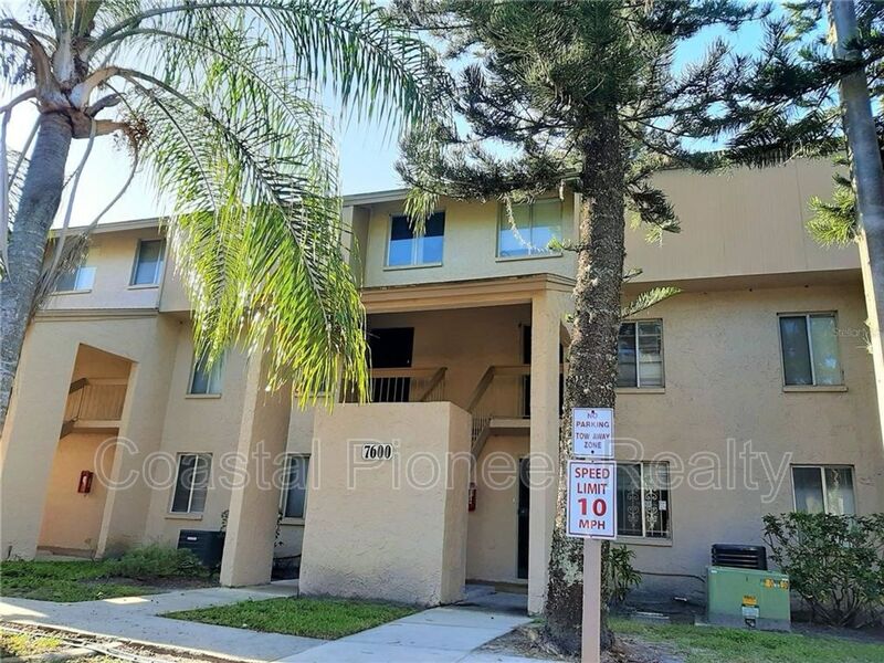 Tampa Condo: 7600 Abbey Ln