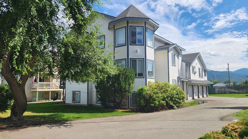 Post Falls House: 3442 W Lilac Ct