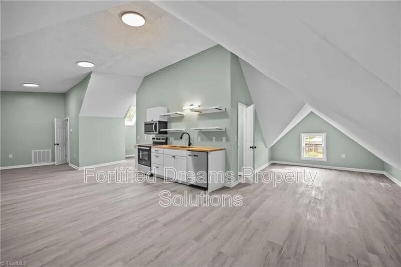 Reidsville House: 608 Montgomery St