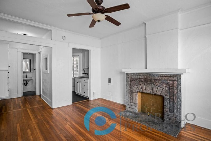 San Diego House: 401 E Juniper Street