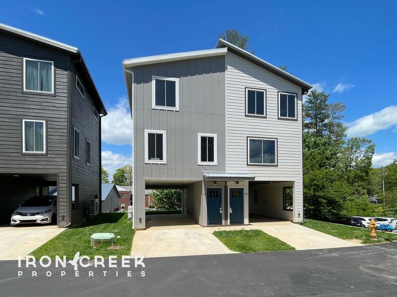 Arden House: 80 E. Cascade Street