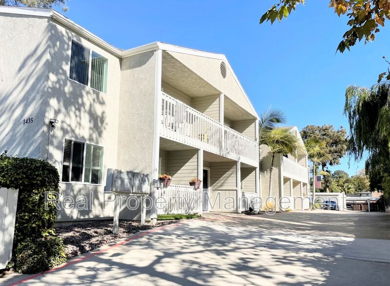 Encinitas Condo: 1435 N. Vulcan Avenue