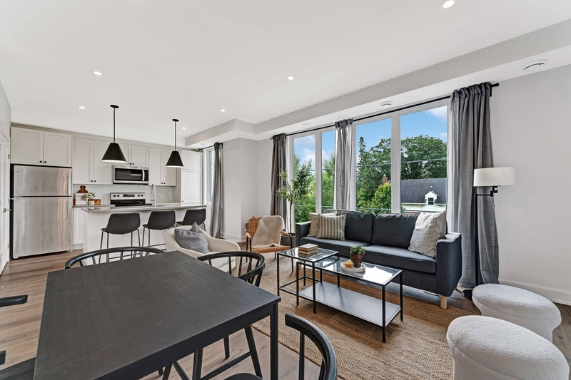Ottawa House: 157 Sanford Avenue