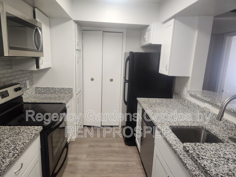 Orlando Condo: 5587 Devonbrair Way