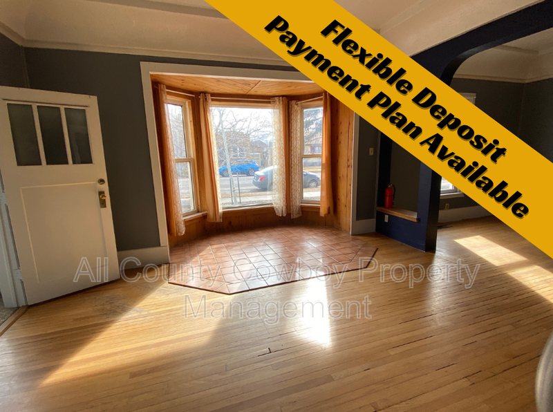 Laramie Condo: 418 S 6th St