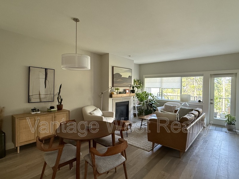 Kelowna House: 51-1450 Union Road