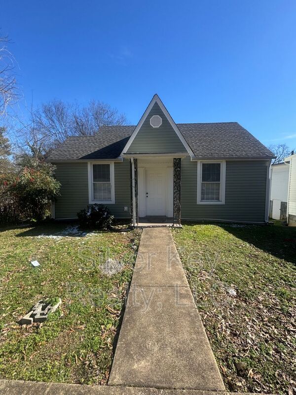 Athens House: 203 Forrest Avenue