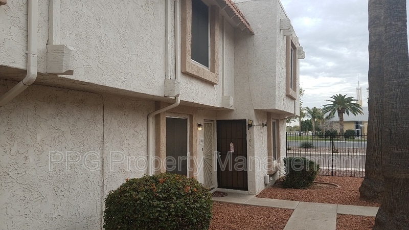 Glendale Townhome: 6104 W Townley Ave