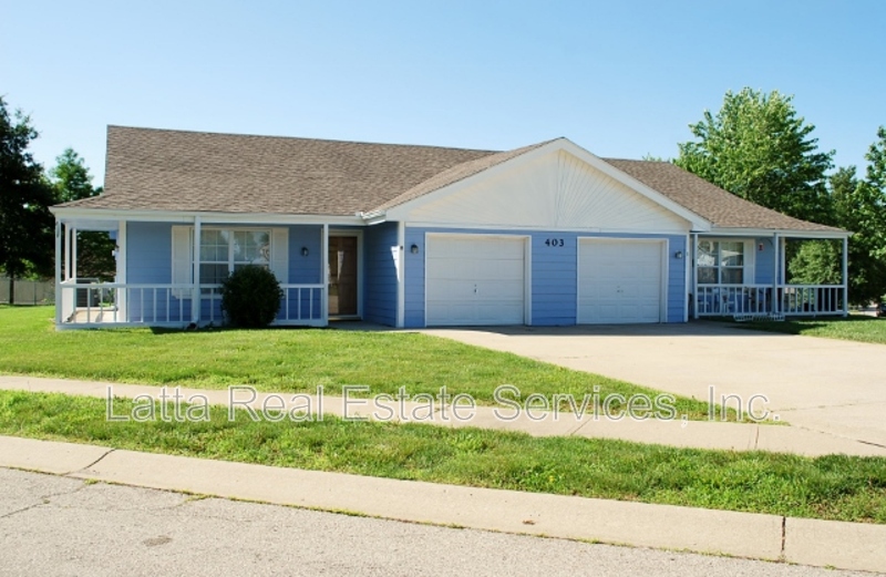 Oak Grove Condo: 403 N Austin #B