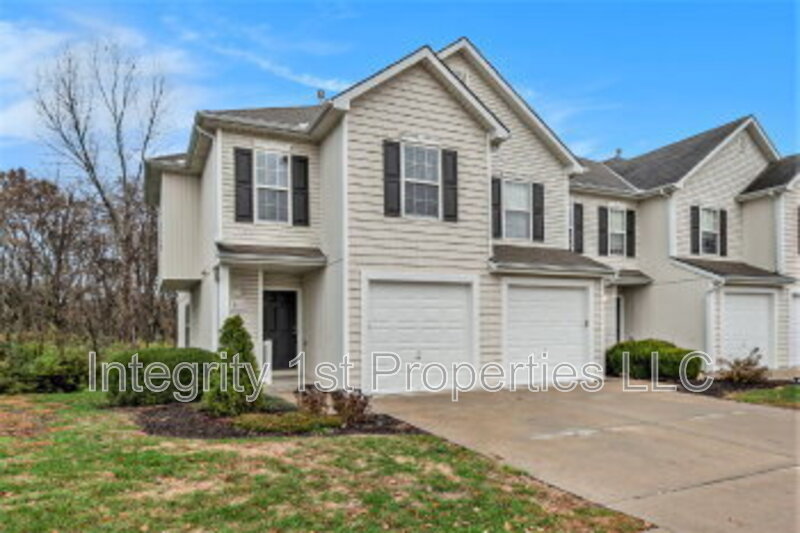 Kansas City Condo: 5940 NW 90th Ter