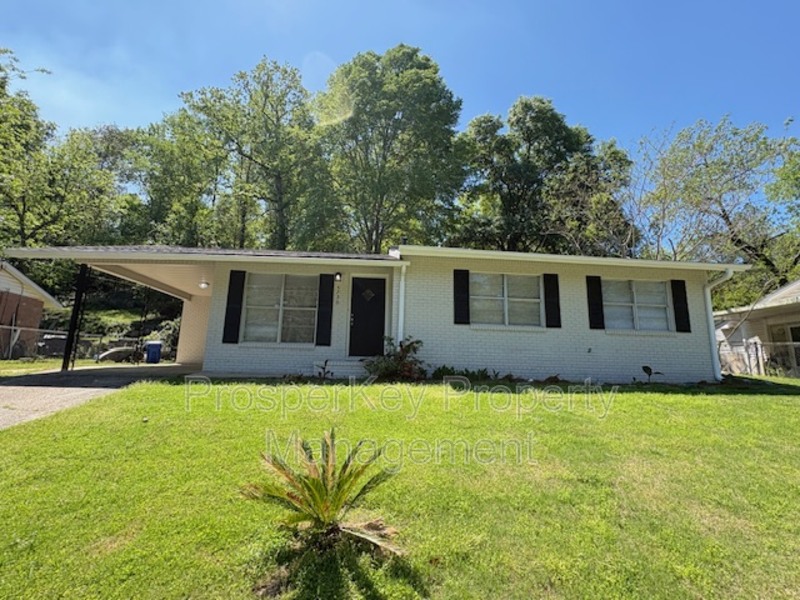 Columbus House: 5730 Teresa St