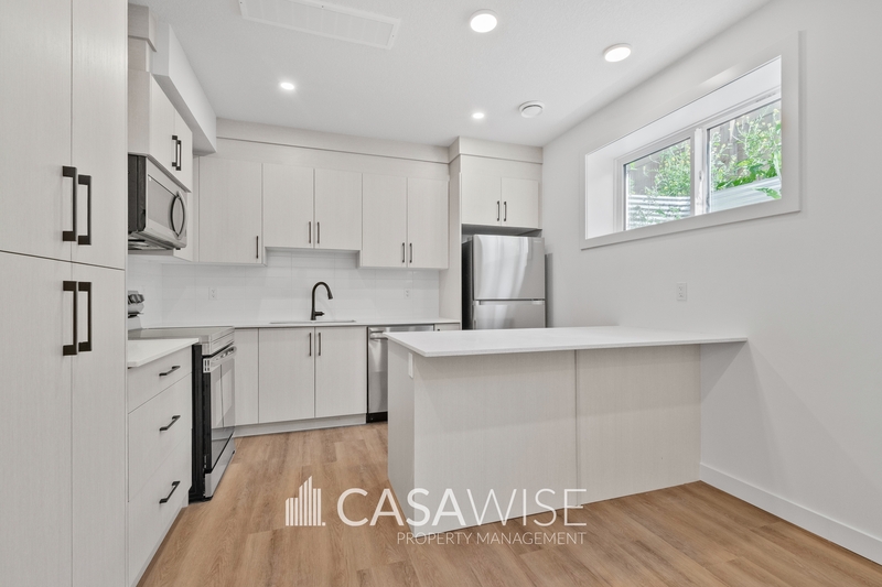 Edmonton House: 11323 106 Street Northwest