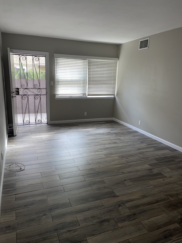 Inglewood Condo: 721 South Grevillea Avenue - 2