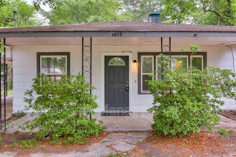 Augusta House: 1813 Alder Drive