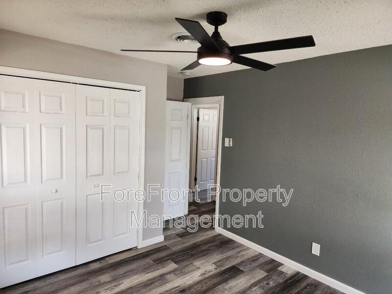 119 Brettonwood Dr  TX 78218 - Photo 8