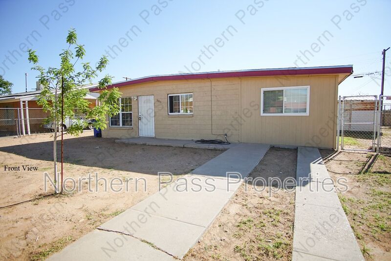 El Paso House: 8300 Mount Everest