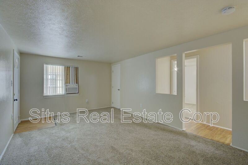 Lakewood House: 8121 W. 9th Ave