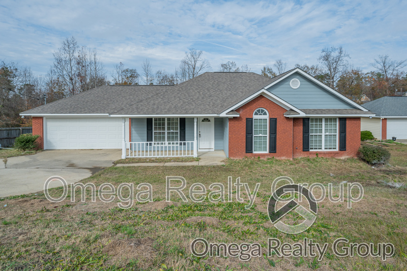 Phenix City House: 14 Redwood Dr
