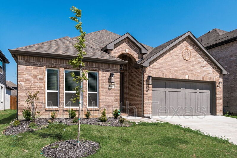 Celina House: 6237 White Creek Drive