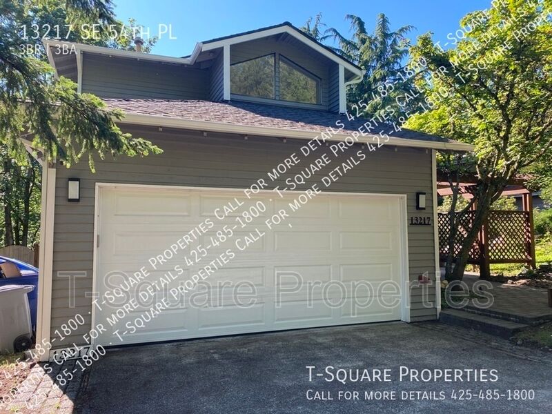 Bellevue House: 13217 SE 54th Pl