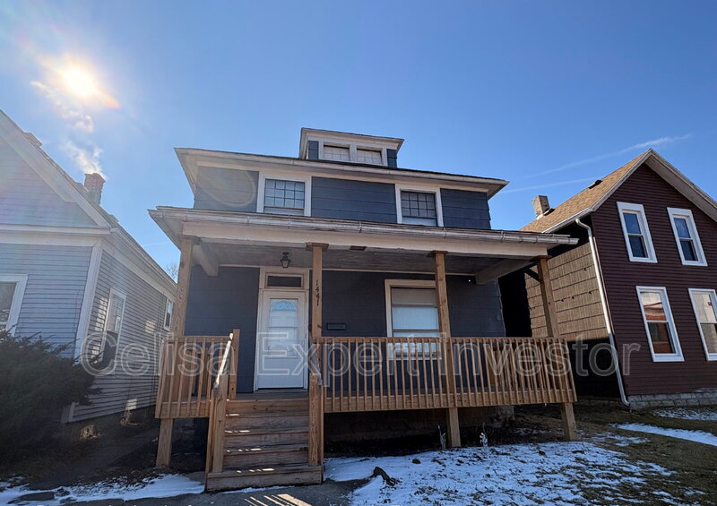 Fort Wayne House: 1441 Wall Street