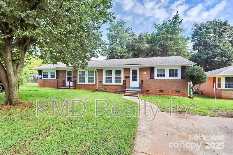 Charlotte Condo: 4709 Americana Avenue