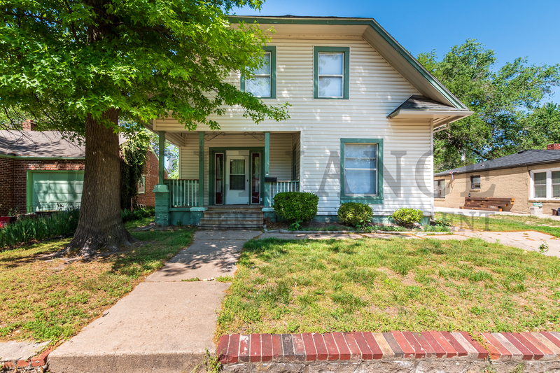 Wichita House: 1923 North Burns