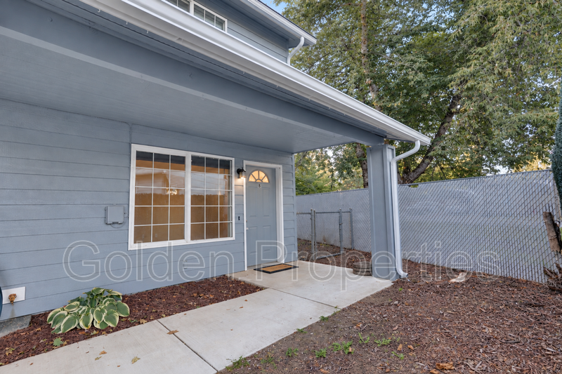 Coeur d'Alene Condo: 3401 N 4th Street