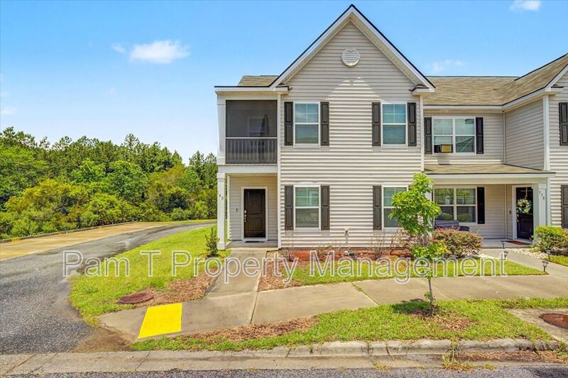 Port Wentworth Townhome: 140 Birch Cir