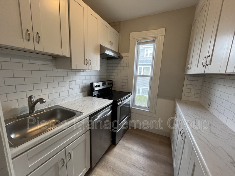 Manchester Condo: 262 Walnut Street