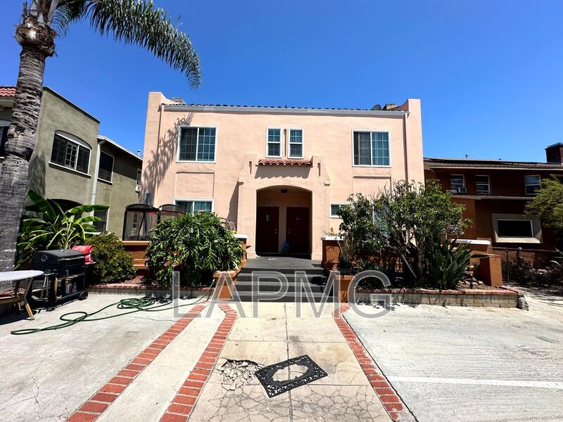 Los Angeles House: 1536 4th Avenue