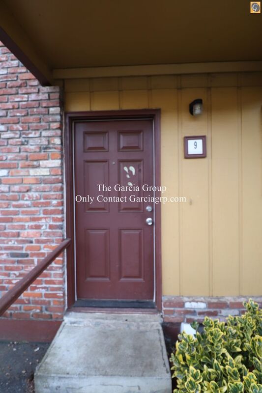 Oregon City Condo: 581 Holmes Lane