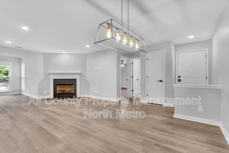 Roswell Condo: 1006 Canyon Point Circle