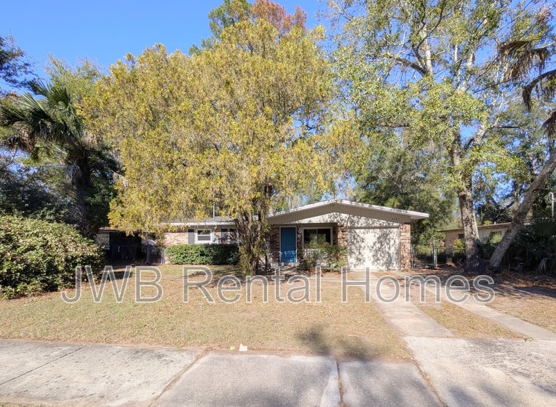 Jacksonville House: 4281 McDaniel Dr