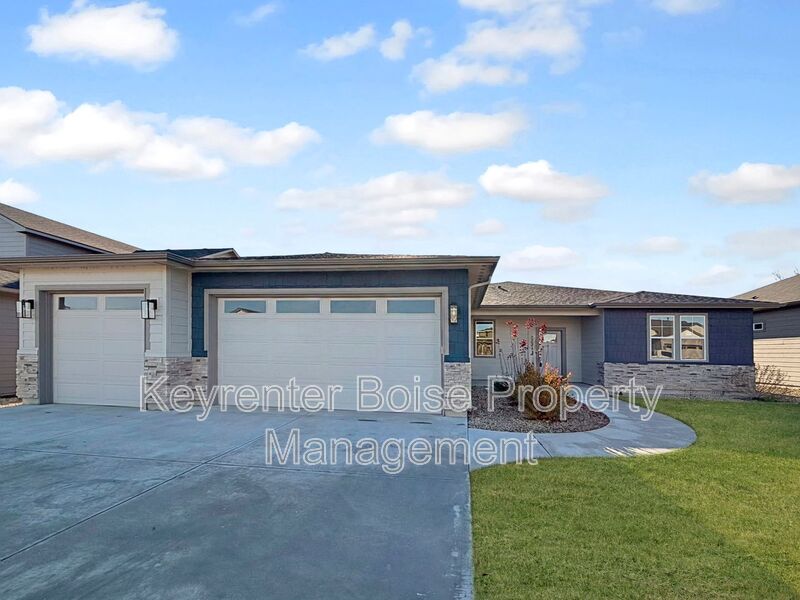 Nampa House: 4401 E Wedge St