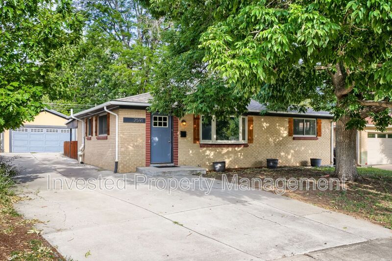 Denver House: 2591 S Raleigh St
