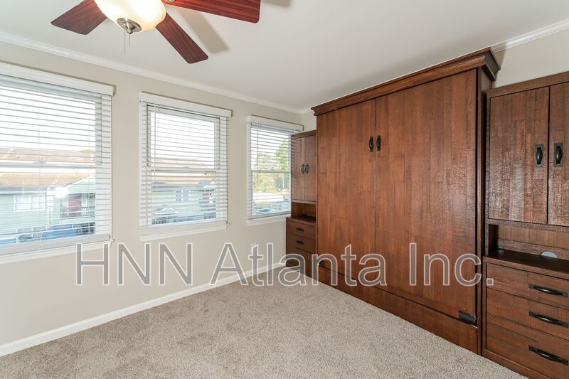 Athens Condo: 2505 W Broad St