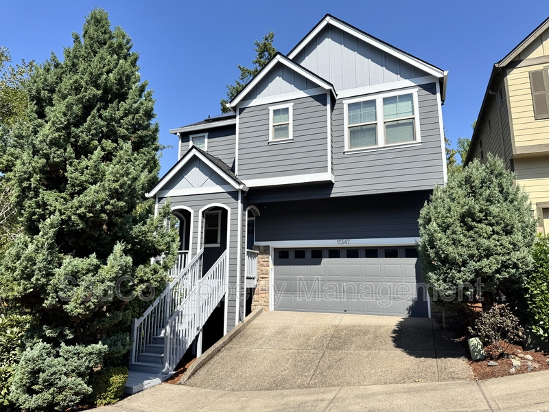 Portland House: 11347 Northwest Kimble Court