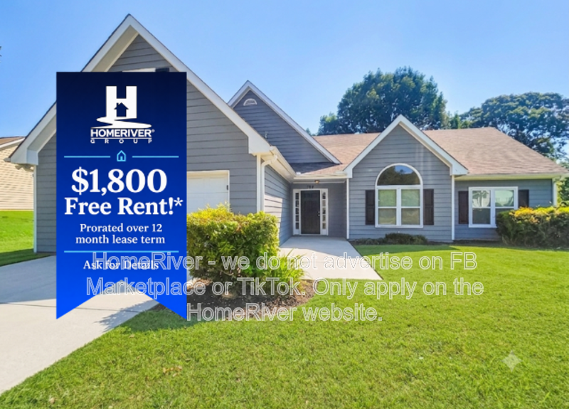Loganville House: 768 Wilkes Dr
