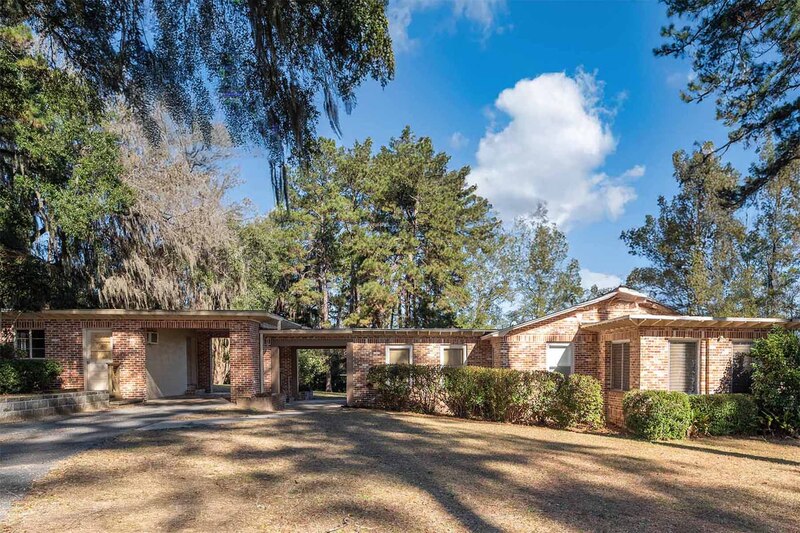 Tallahassee House: 2818 Lakeshore Drive