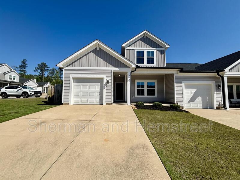 Grovetown House: 1101 Clareton Drive