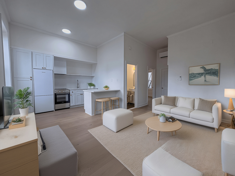 Philadelphia Condo: 2007 Green St - 2F