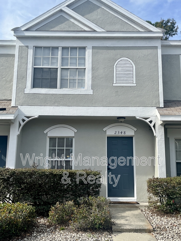 Brandon Townhome: 2348 Lake Woodberry Circle
