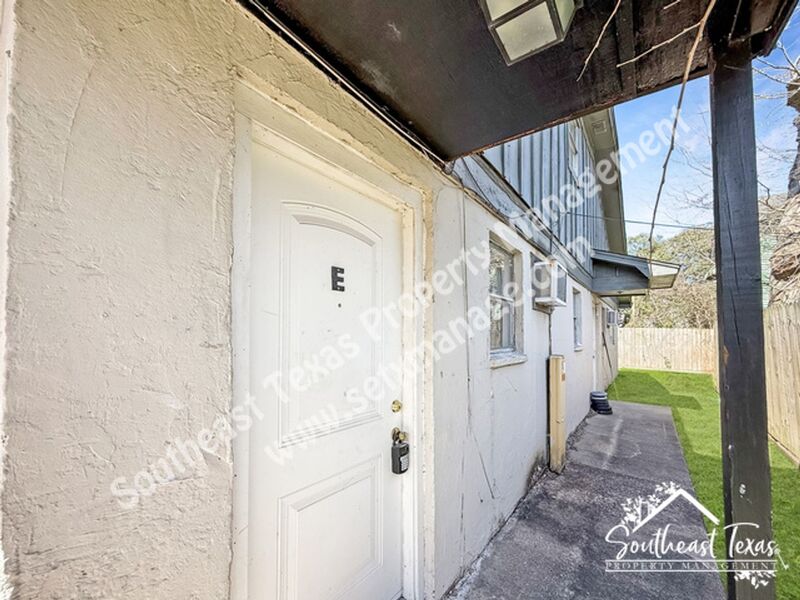 Beaumont House: 615 Adams Street