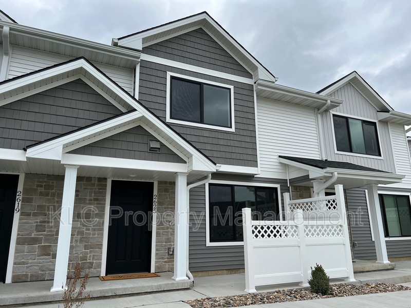 West Des Moines House: 2625 SE Osier Avenue